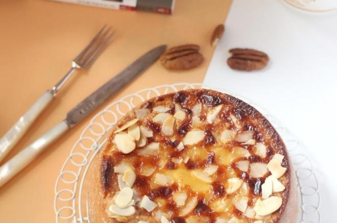 岩烧乳酪蜂蜜蛋糕