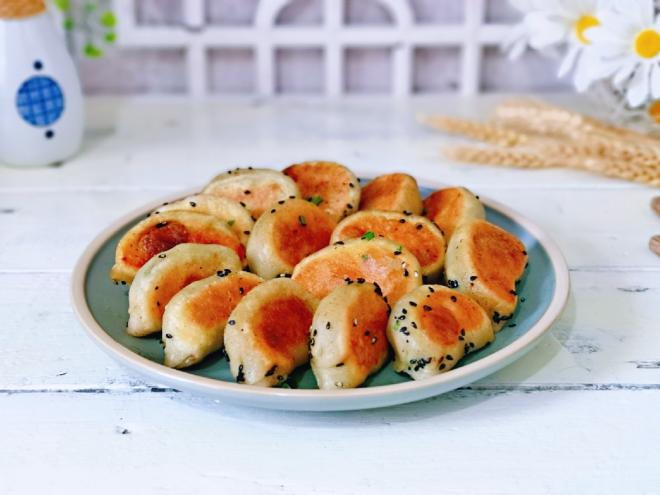 虾仁韭菜鸡蛋煎饺