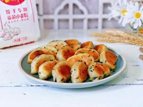 胖嘟嘟的煎饺，看着都让我嘴馋忍不住想咬一口。