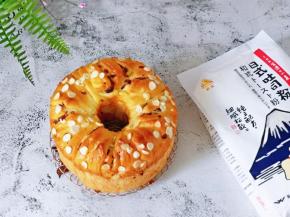 烤好后趁热脱模。