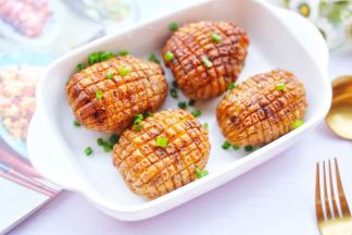 继续烤20分钟即可。