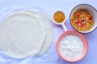 准备好所有食材，烤箱190度预热5分钟。