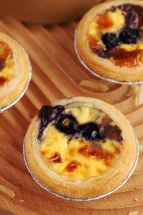 一定要用冷冻的蓝莓，爆浆效果超级棒！