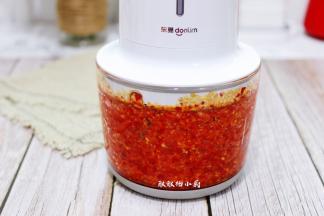 辣椒打碎即可