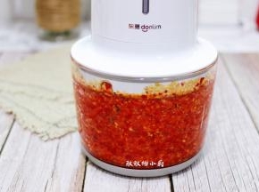 辣椒打碎即可