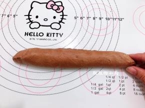 依次把面包整好
