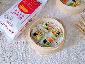 四喜蒸饺出锅了，口感特别有弹性哦。