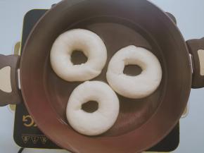 煮30秒，翻一面再煮30秒