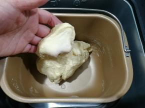 打到粗膜阶段，如图，可以拉出膜，但是粗糙有孔洞。