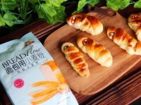 万圣节的木乃伊面就煮好了，是不是很应景呢？