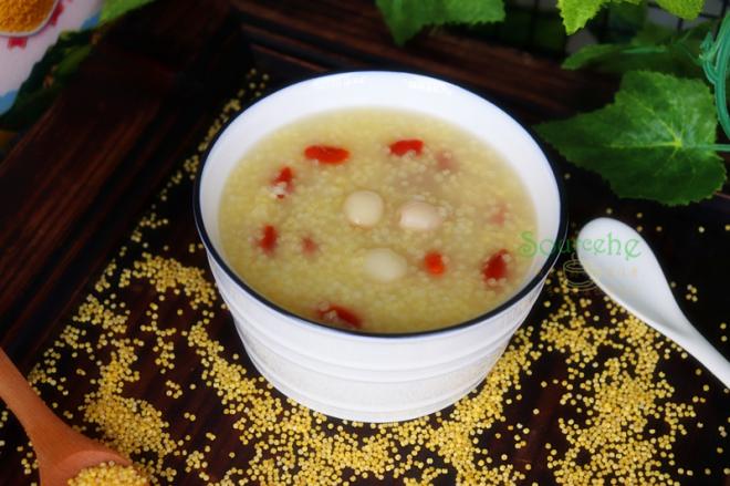 莲子小米粥