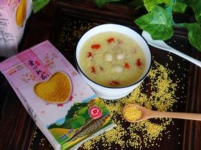 香甜的莲子小米粥就好了。