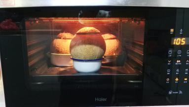 放入蒸烤箱105度2小时或放在蒸锅上隔水炖2小时即可