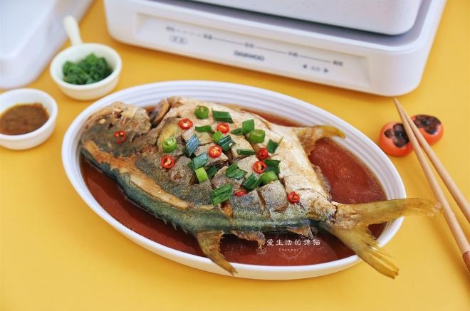 香焖金鲳鱼