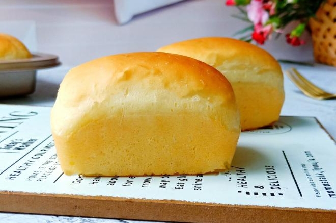 火腿肉松小面包