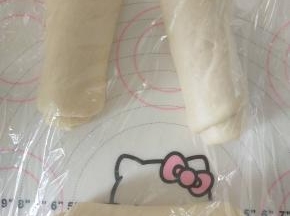 9、从上往下卷起，继续松弛10分钟。