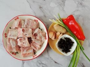 准备好所有的食材。