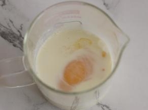加入鸡蛋。