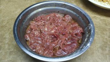 牛肉腌好