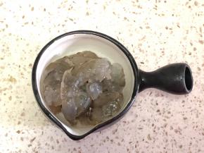 2.西蓝花焯水1分钟