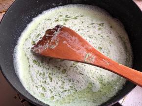 8.加入西蓝花牛奶汁