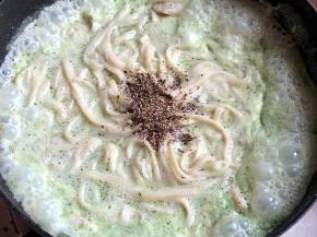 11.加入黑胡椒和盐调味