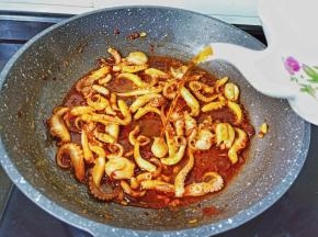 加点料酒去腥。