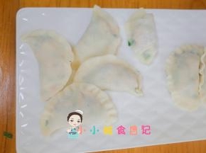 做好是这样的，这里的材料能做几十个，剩下的部分冷冻保存