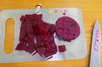 将果冻切块 火龙果切丁