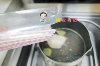 把面条继续放进去煮
