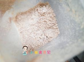 这是我提前准备好的熟肉末