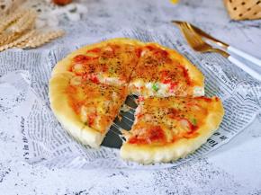 切开啦！美味不用等，拉丝披萨。