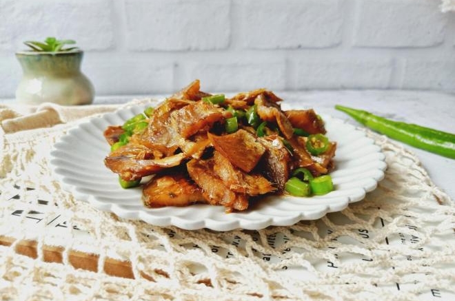 下饭菜‖辣椒炒咸鱼