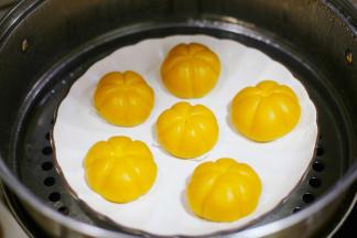 上锅大火蒸20分钟。