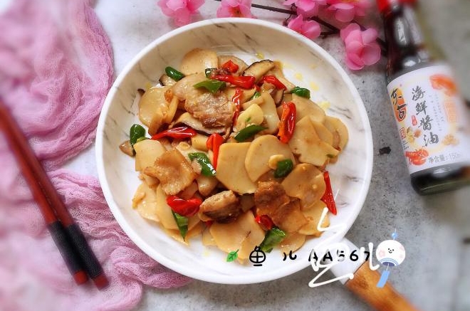 杏鲍菇炒肉片