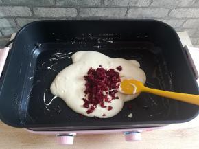 加入切碎的蔓越莓颗粒