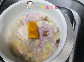 最后加入咖喱块融化即可