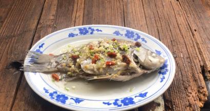 出锅后撒上葱花