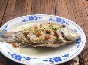 出锅后撒上葱花