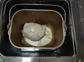 在和面结束后，加入切成小块在和面结束后，加入切成小块的黄油，继续选择和面15分钟，揉至扩展阶段即可的黄油，继续选择和面15分钟，揉至扩展阶段即可
