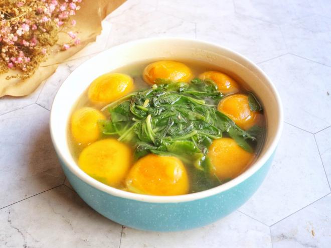 鸡毛菜煮南瓜丸子