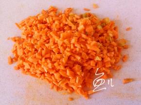 胡萝卜切丁