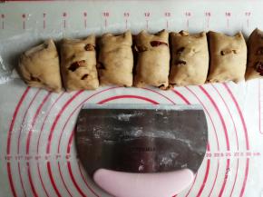 搓成长条，切成7等份