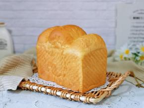 蔓越莓果酱吐司真的超好吃。