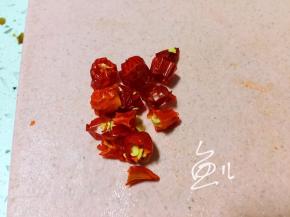 干红辣椒切段