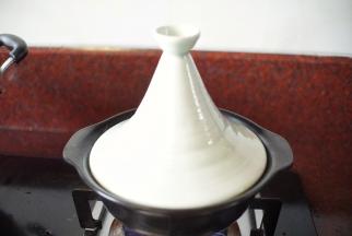 盖上锅盖焖3分钟，关火再焖5分钟即可享用