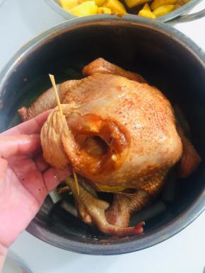 用竹签把口封住！