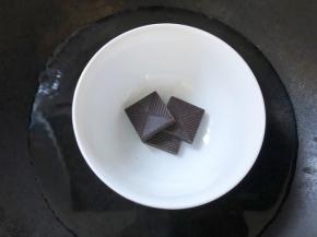 巧克力隔热水融化
