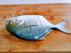 翻面也一样切出花刀。