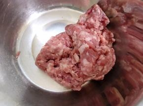 牛肉炖成末